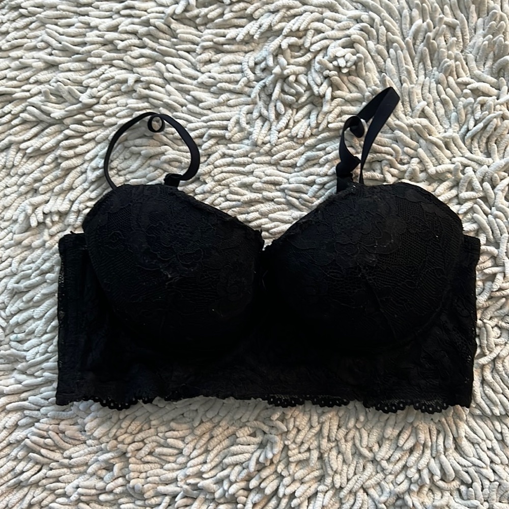 2/$20 - H&M corset style push up bra - Size 36B